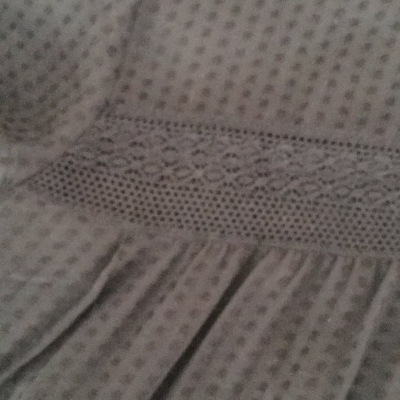 Light flowy top - Picture 3 of 5